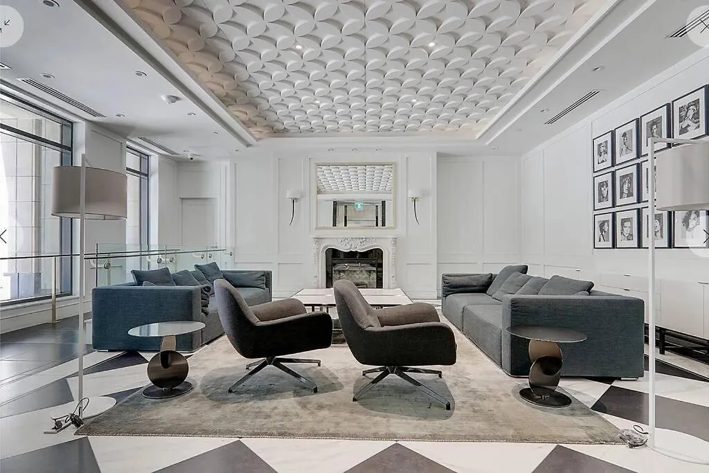 Apartment Luxury Condo On Bay Street Toronto Canada