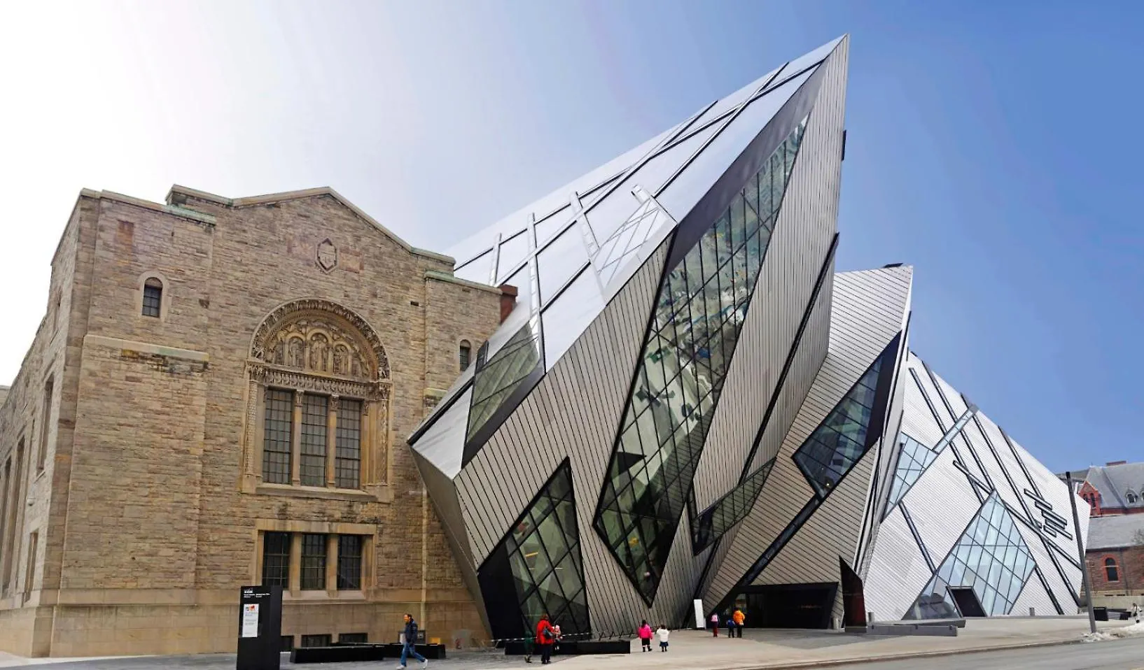 Luxury Condo On Bay Street Toronto 0*,
