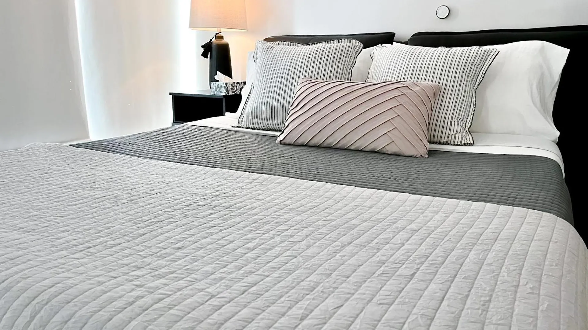 Luxury Condo On Bay Street Toronto Canada